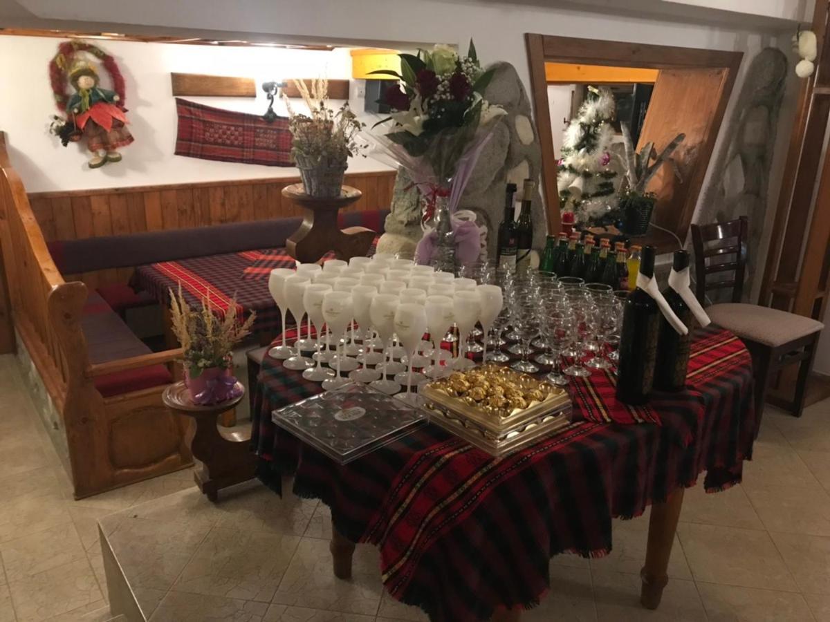 Hadji Georgi Hotel Bansko Exteriör bild